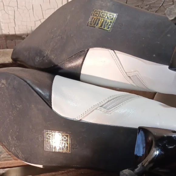 Jeffrey Campbell Bold Black and White Heeled Boots - Picture 10 of 10